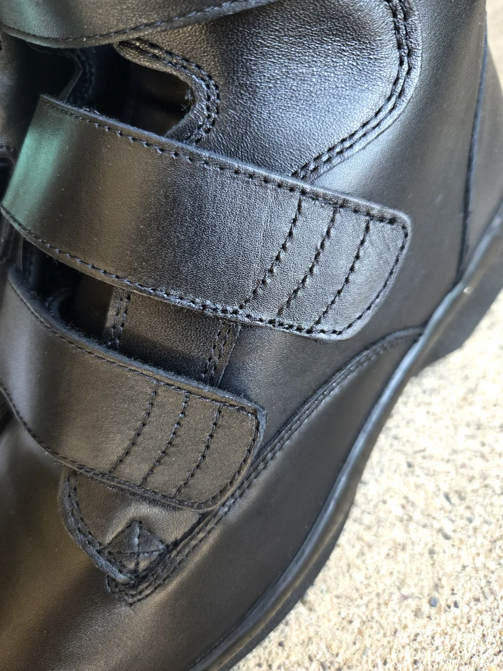 Apex Men's Black Leather Velcro Ankle Boots